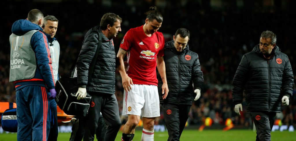 Ibrahimovic Suffers Knee Injury
