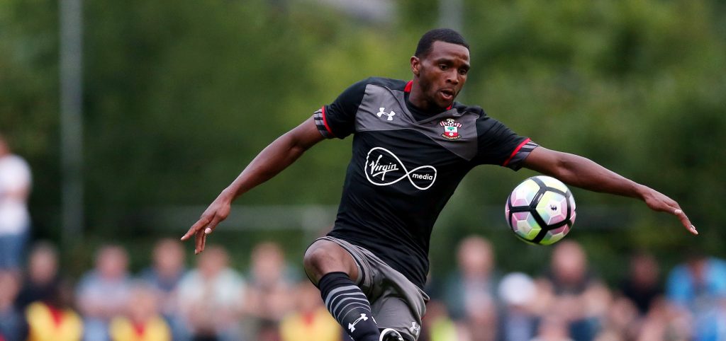 Moving Target – Cuco Martina