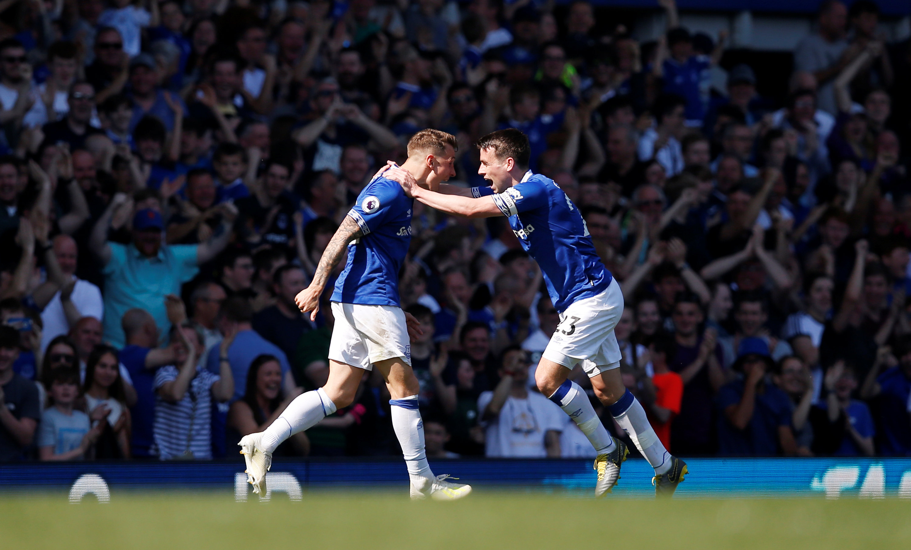 The Digne injury latest as Everton’s defence ride their luck