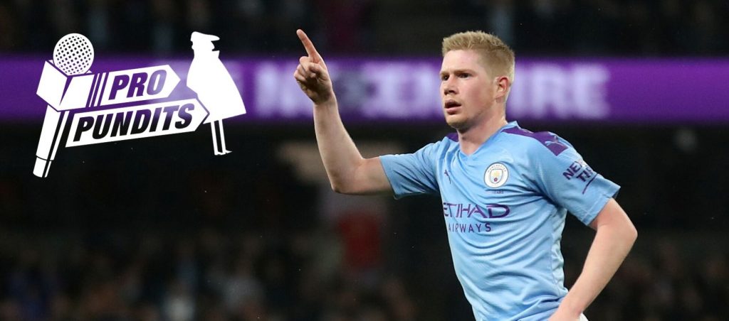 What is the best strategy for defending a Fantasy Premier League mini-league lead?