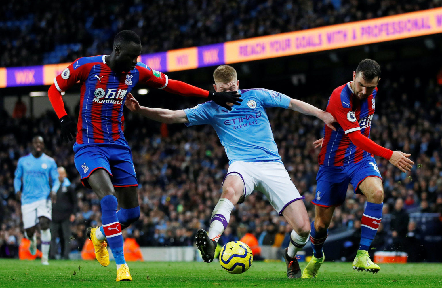 City vs crystal palace. Ман Сити Кристал Пэлас. Сити Кристал Пэлас счёт. Манчестер Сити ЦСКА 1 2 счет. Кристалл Пэлэс Манчестер Сити прямая трансляция.