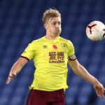 Mee boosts Burnley clean sheet potential as Welbeck impresses for Brighton