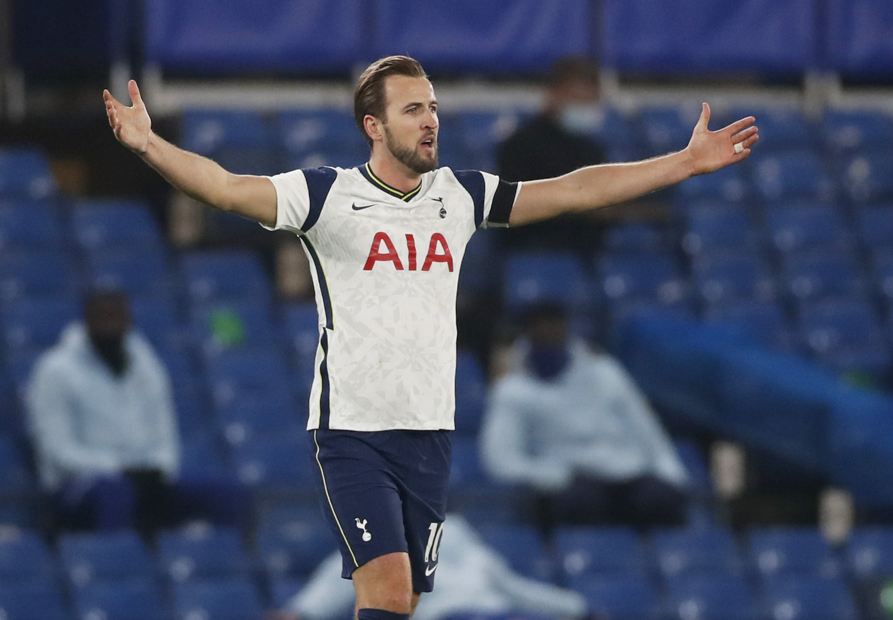 Kane fit to start in EFL Cup final as De Bruyne returns