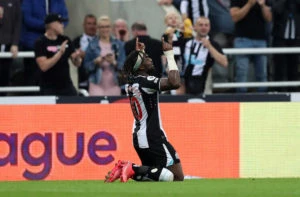 Raphinha and Bamford both deliver returns as Saint-Maximin steals the Newcastle show 5