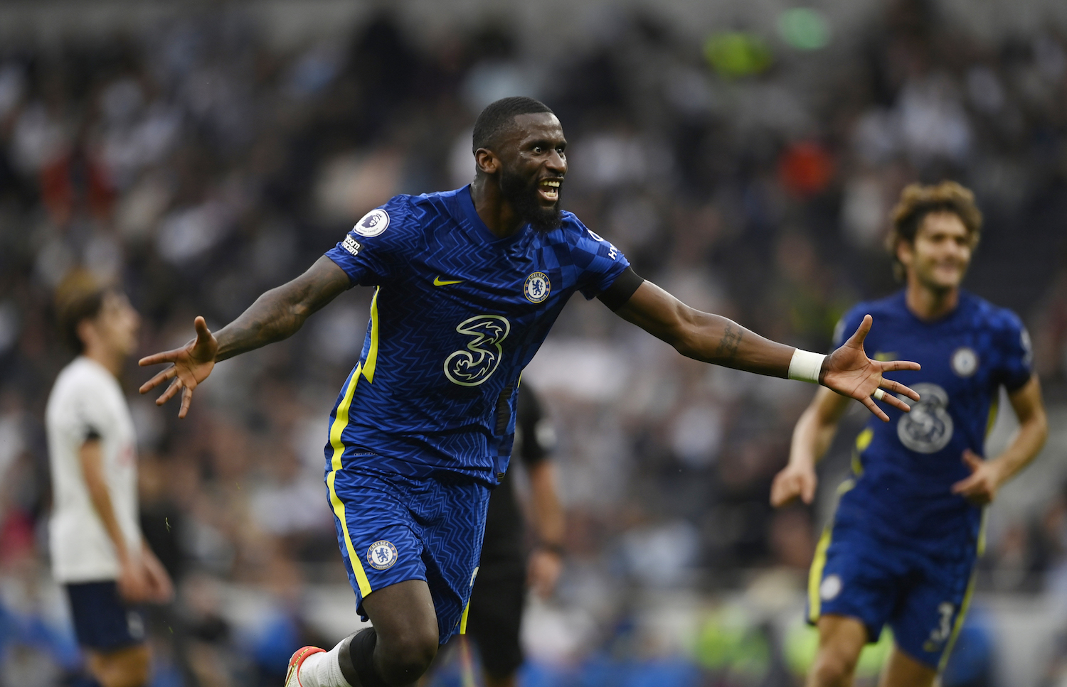 The best FPL defenders for a Gameweek 28 Wildcard