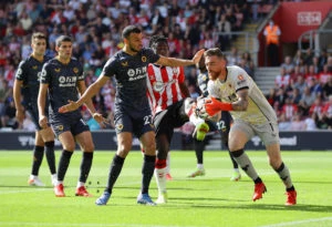 Jimenez ends goal drought as Arsenal claim convincing north London derby win 8