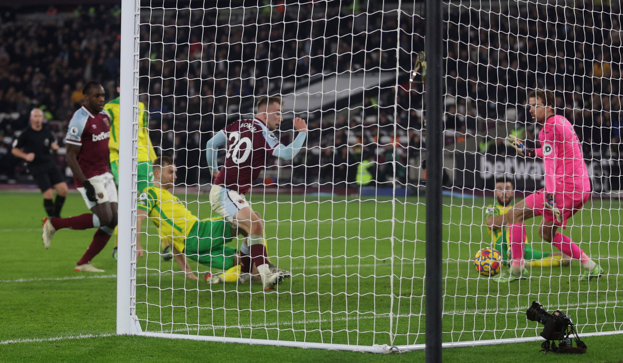 Bowen hauls, Reguilon AWOL again and Blank Gameweek 27 takes shape: FPL notes