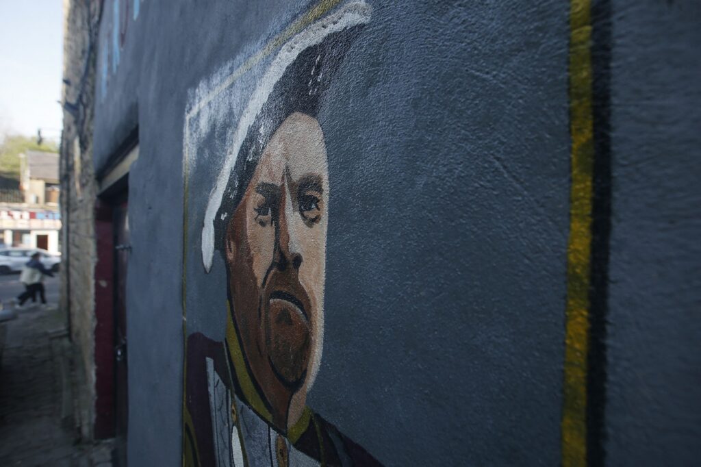 Burnley v Southampton team news: Roberts in for Lowton