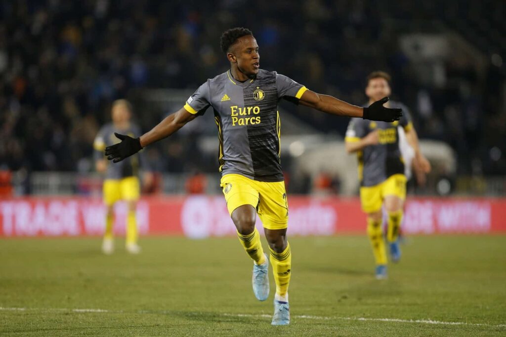 FPL new signings: Who is Leeds United winger Luis Sinisterra?