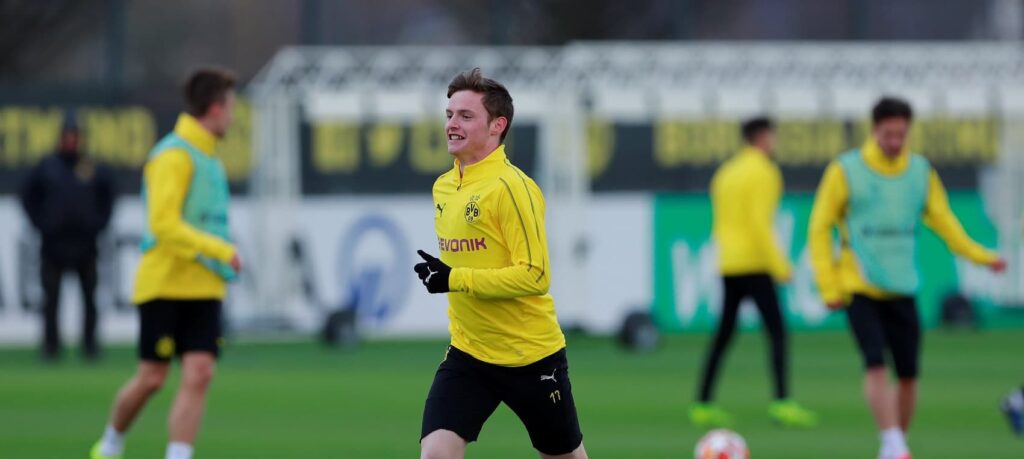 FPL new signings: Who is Man City defender Sergio Gomez?