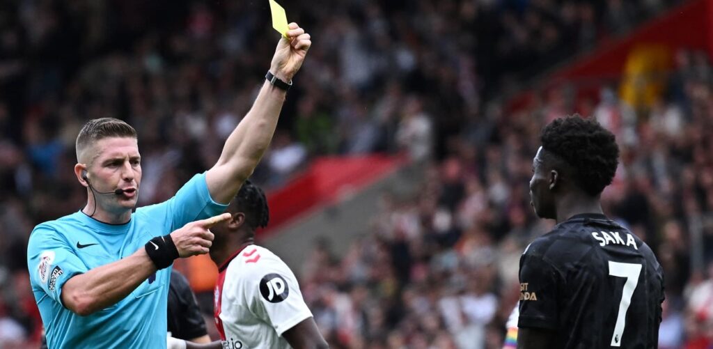 Can FPL players still get a ban for yellow card accumulation?