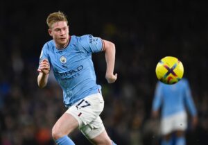 2pm team news: De Bruyne returns, Cancelo + Ake subs, Foden absent