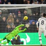 FPL Q&A: Is Fernandes worth buying + best City defender