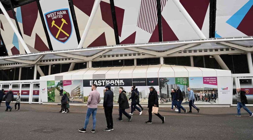 West Ham v Chelsea team news: Mount a sub, Madueke and Felix start