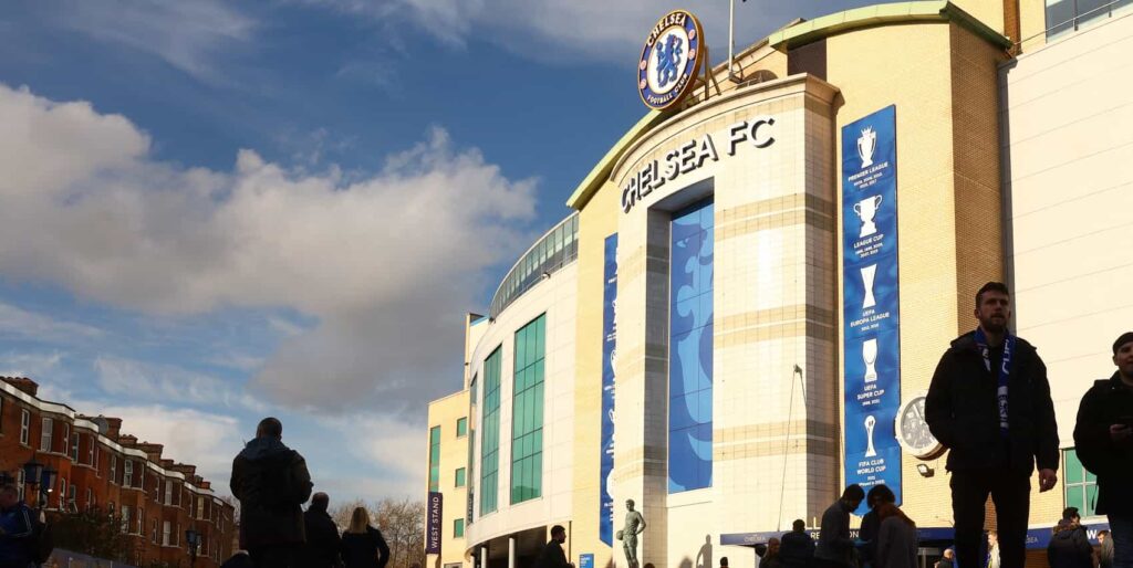 Chelsea v Everton team news: James starts, Cucurella benched