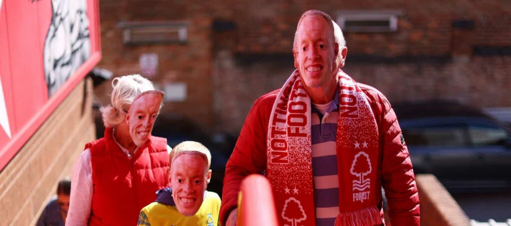 Forest v Arsenal team news: Trossard in for injured Martinelli