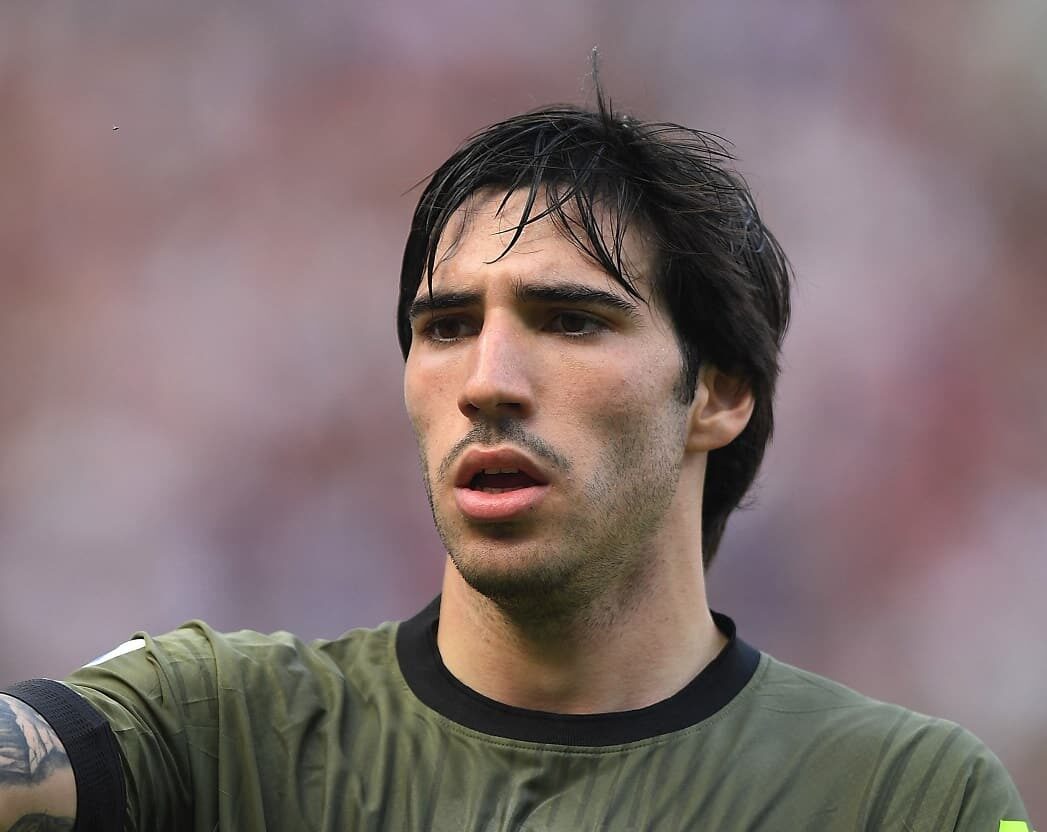 Spurs sign Tonali from Newcastle for £100m