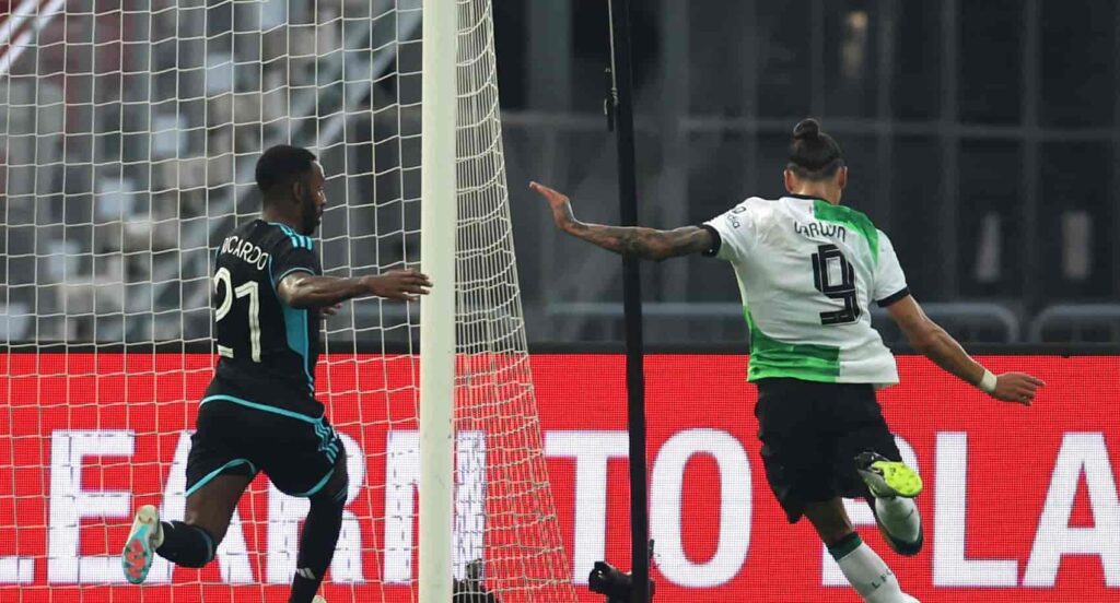 FPL pre-season: Mbeumo scores penalty, Klopp on Darwin