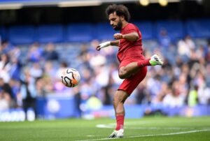 Chelsea v Liverpool team news: Sanchez + Jackson start, Darwin benched