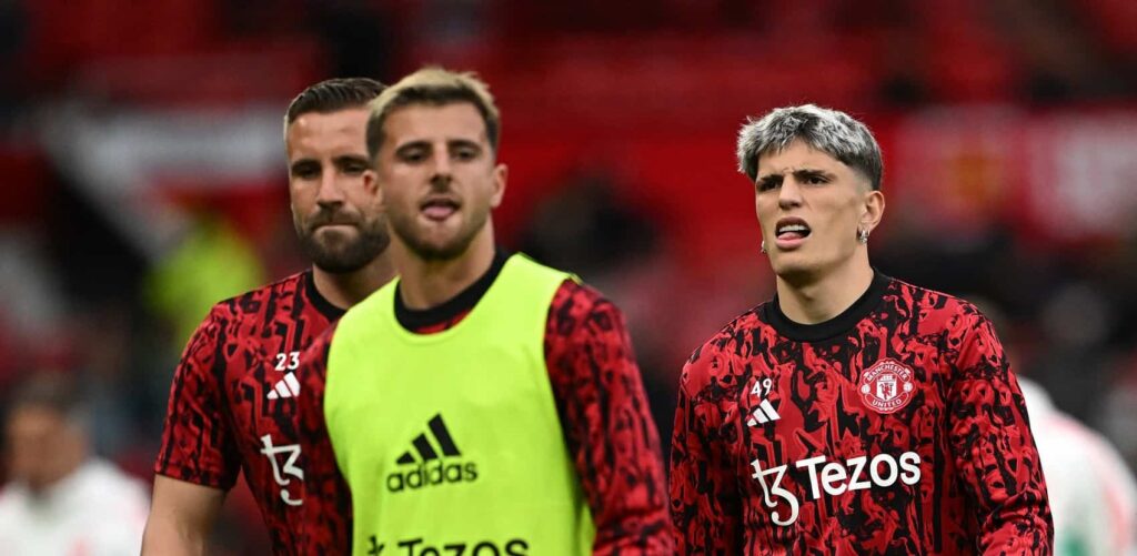 Garnacho + Mazraoui injury latest, Maguire out for “weeks”