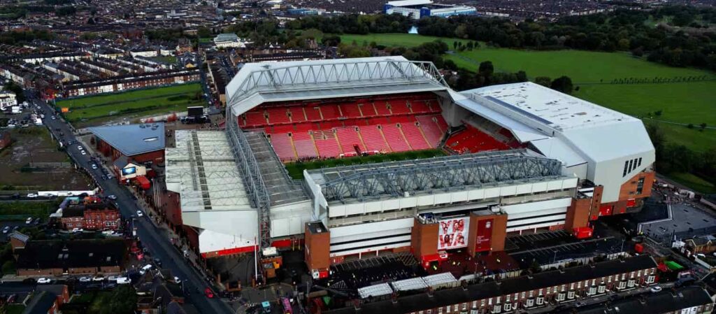 Liverpool v Everton team news: Isak + Wirtz subs