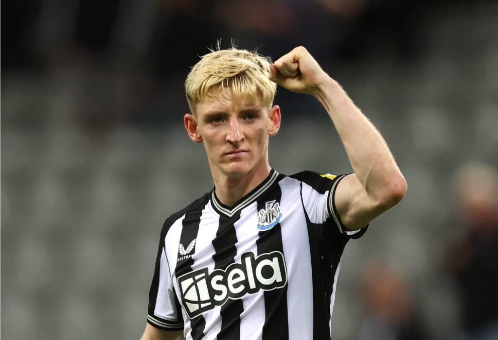 Palmer v Gordon: Which one to buy in FPL?