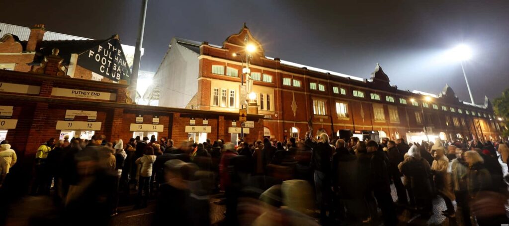 Fulham v Brentford team news: King starts again