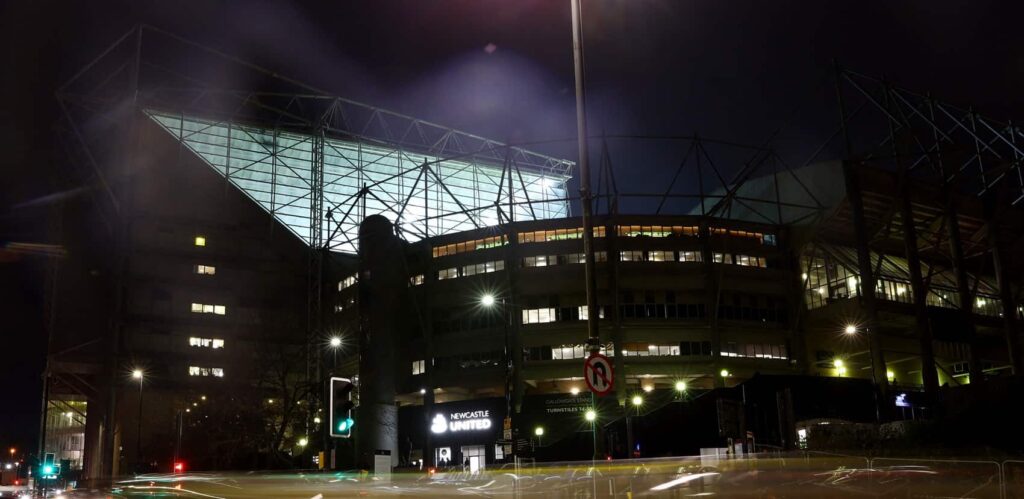 Newcastle v Man City team news: De Bruyne only a sub