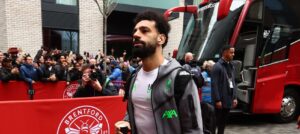 Brentford v Liverpool team news: Bradley starts, Salah a sub