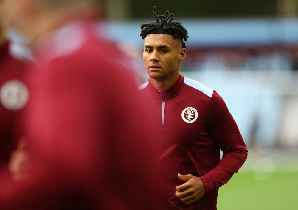 Villa v Man Utd team news: Pau + Digne among subs