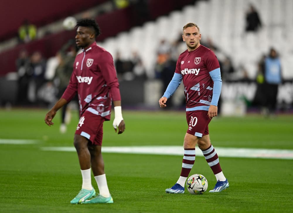 FPL Gameweek 29 Free Hit dilemmas: Bowen v Kudus