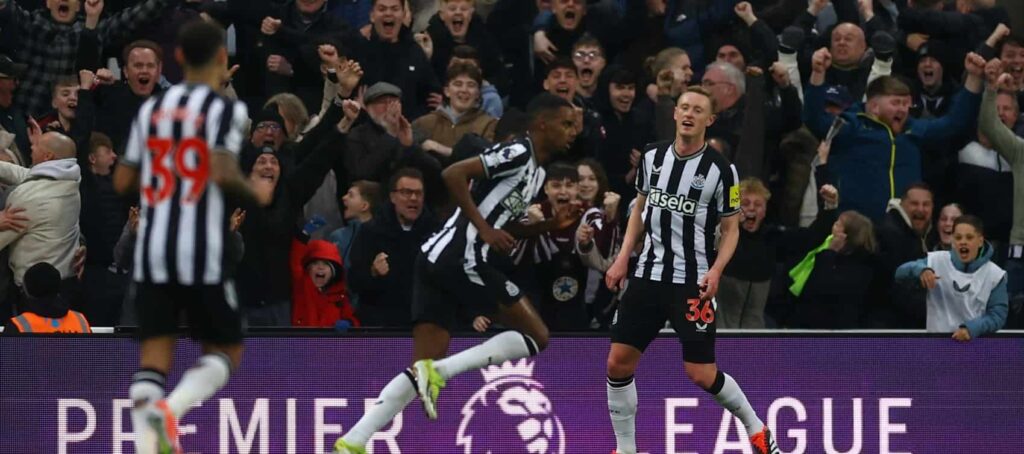 FPL notes: Isak + Ait-Nouri goals, Cunha returns, Trippier latest