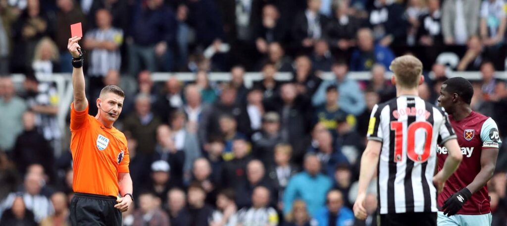 Who is nearing a ban or suspended in Gameweek 31?