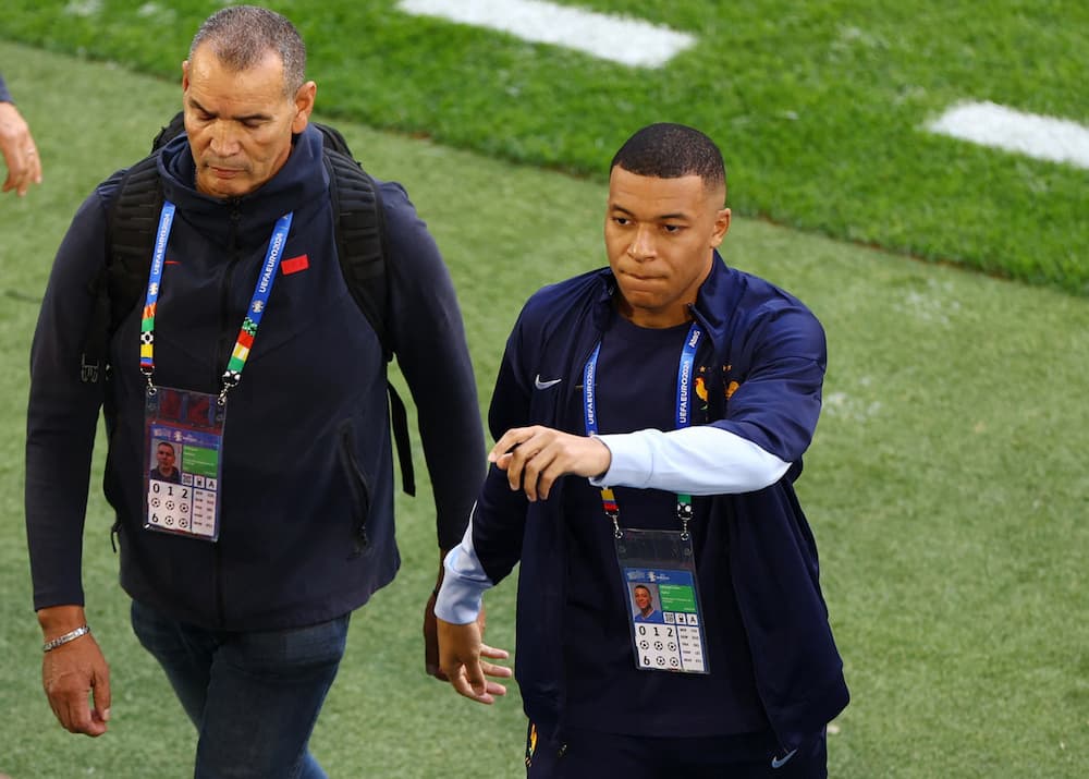 Austria v France team news: Saliba, Hernandez + Mbappe start