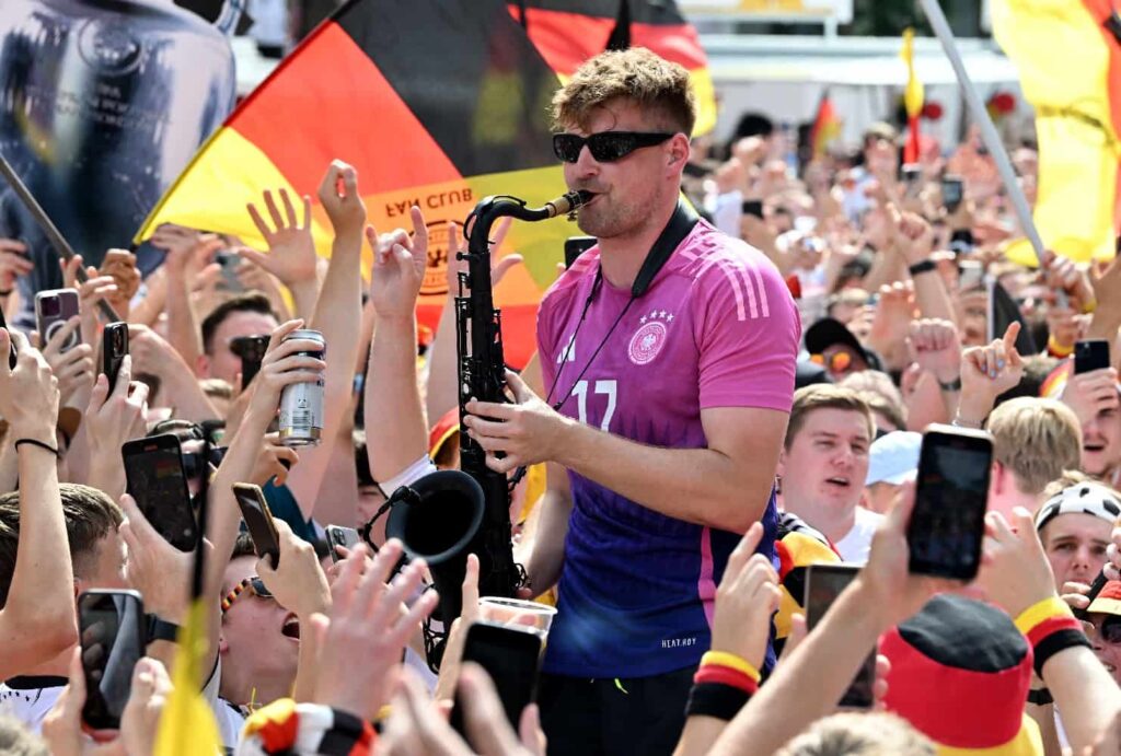 Germany v Denmark team news: Mittelstadt + Wirtz join Fullkrug on bench