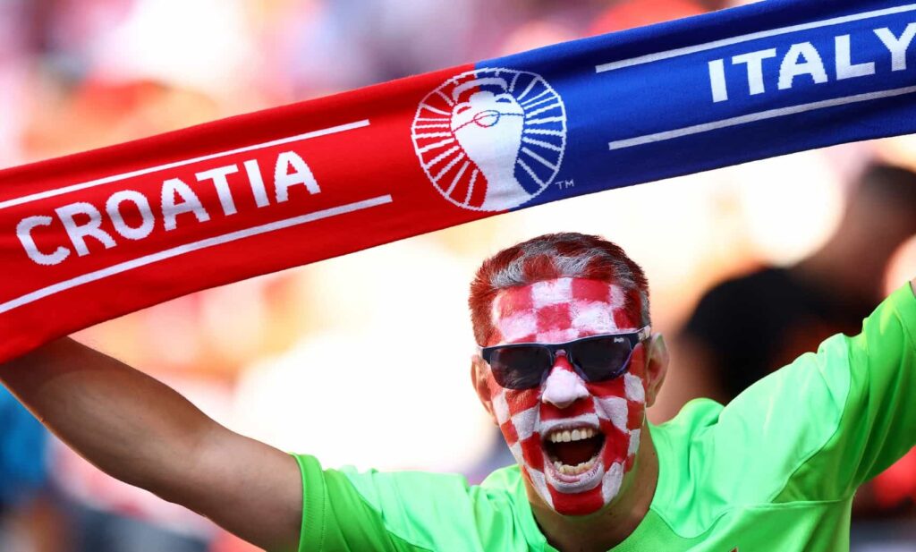 Group B team news: 10 Spain changes + Dimarco fit