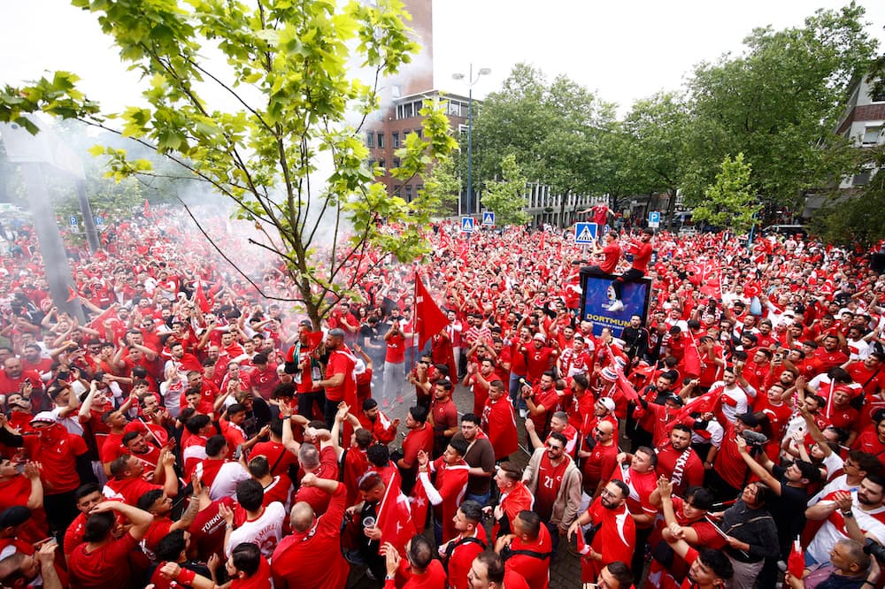 Turkey v Georgia team news: Guler, Chakvetadze + Kvaratskhelia start