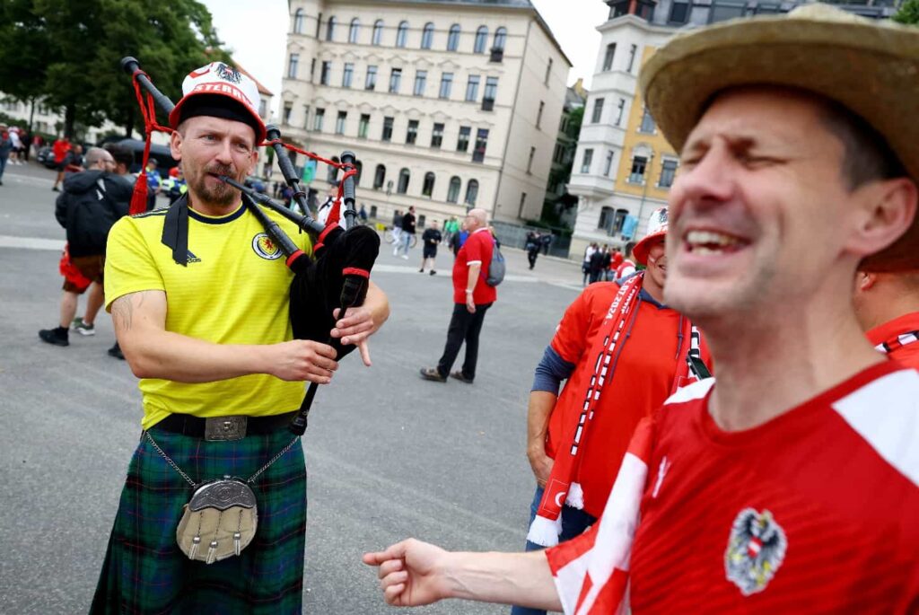 Austria v Turkey team news: Baumgartner in, Calhanoglu banned