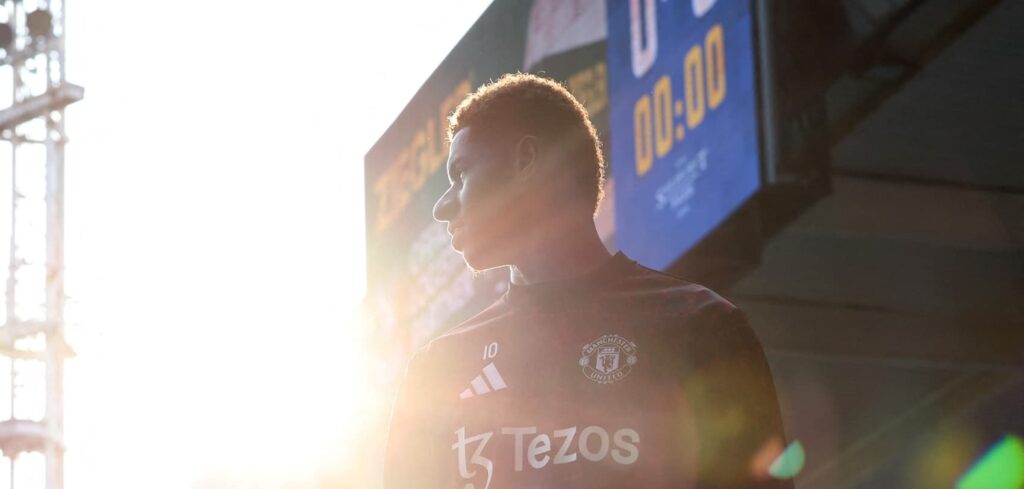 Crystal Palace v Man Utd team news: Rashford benched