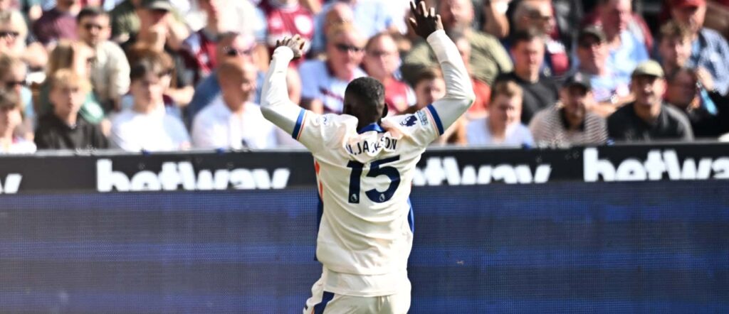 Who has the best fixtures from FPL Gameweek 17 onwards?