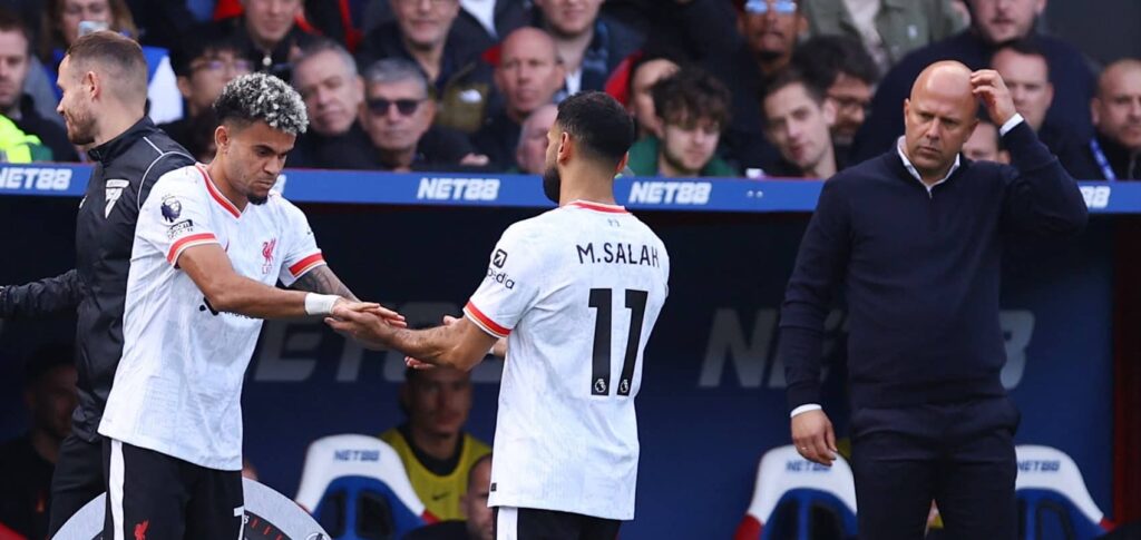 FPL notes: Alisson + Munoz injury updates, Slot on Diaz v Gakpo