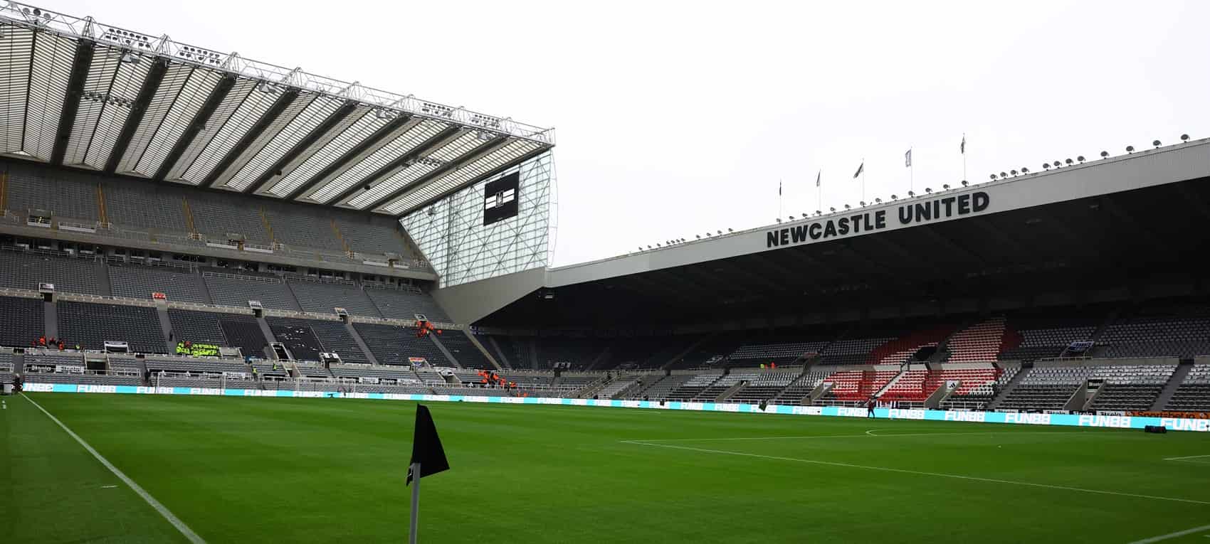 Who is Newcastle's new £23m teenage midfielder Steur?