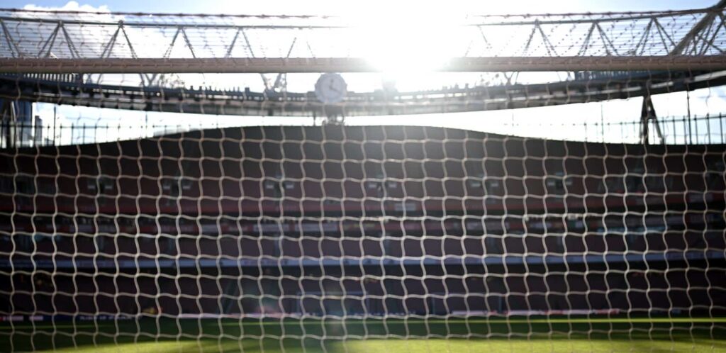 Arsenal v Everton + Chelsea v Newcastle team news: Sanchez starts