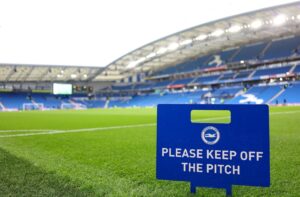 Brighton v Palace team news: Welbeck misses out