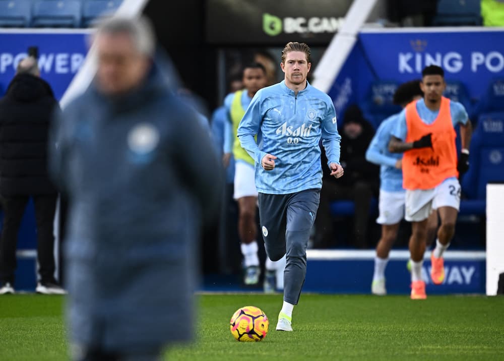 Sunday team news: Vardy, KDB + Porro start, Strand Larsen benched