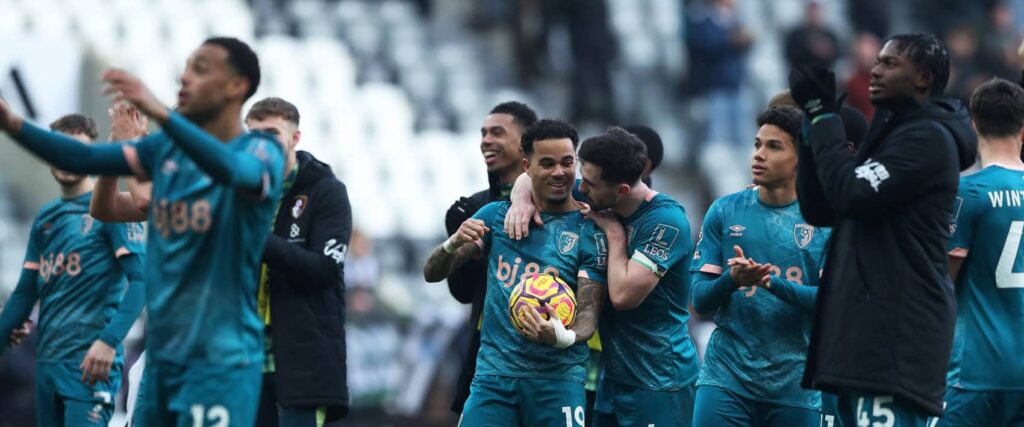 FPL notes: Kluivert transfer rush + Howe explains his subs