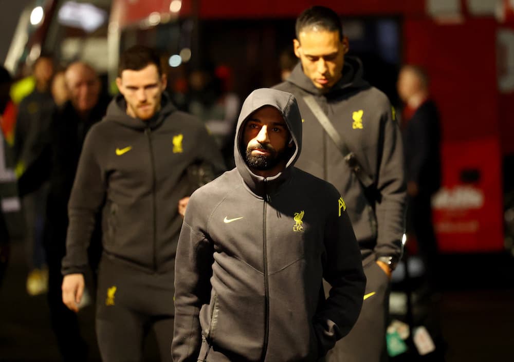 Tues team news: Fabianski starts, Lewis + Kluivert benched