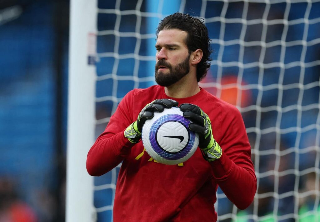FPL price change predictions: Who will rise + fall on March 6?