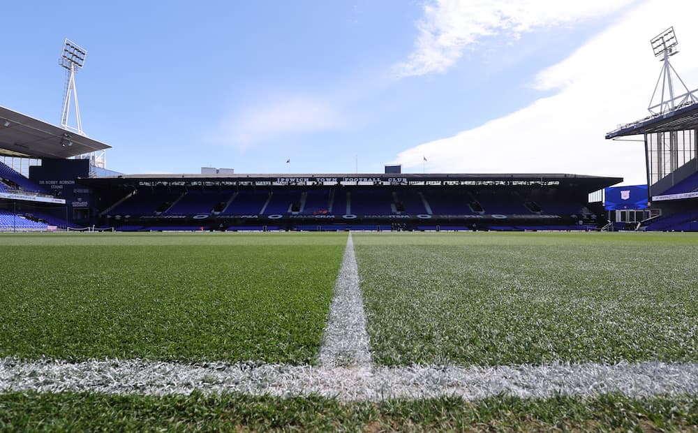 2pm team news: Saka + Cunha start, Bruno benched