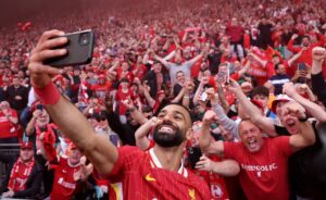 FPL notes: Bradley injury latest, Liverpool win title + Evanilson banned
